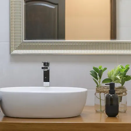 Alizuth Holiday home *